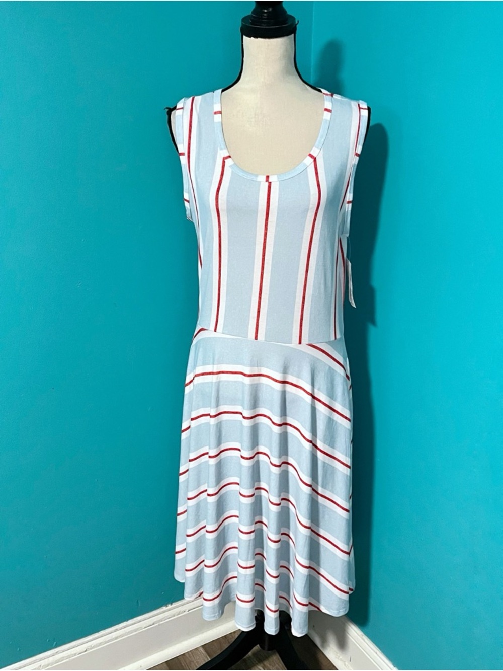 NWT LuLaRoe L Red White and Blue Nicki Sleeveless Flowy Dress